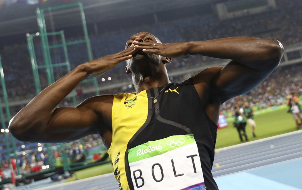 Sprinter Usain Bolt slaví zlato z Ria na stovce