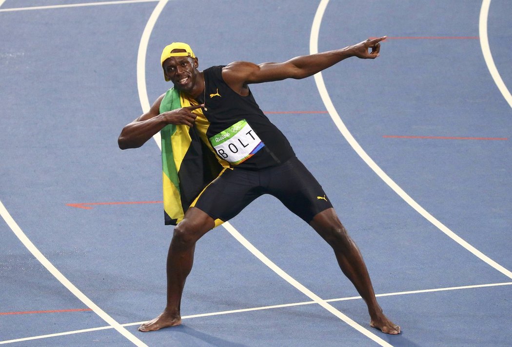 Sprinter Usain Bolt slaví zlato z Ria tradičním způsobem