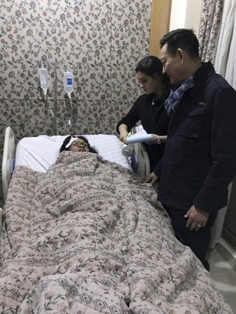 Vietnamský velvyslanec navštívil v nemocnici Vietnamce zraněné při výbuchu bomby u autobusu poblíž egyptské Gízy.