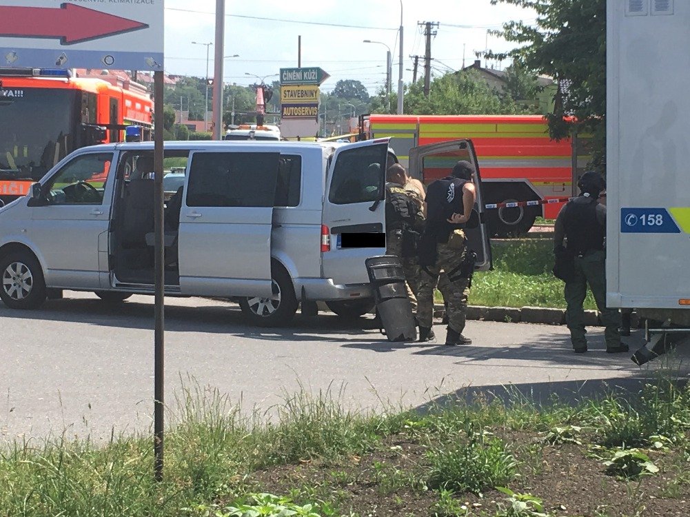 Muž se zabariádoval ve Vřesinské ulici v ostravské části Poruba.