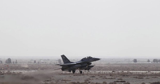 Egypt vrací úder: Od rána bombardují teroristy v Libyi!