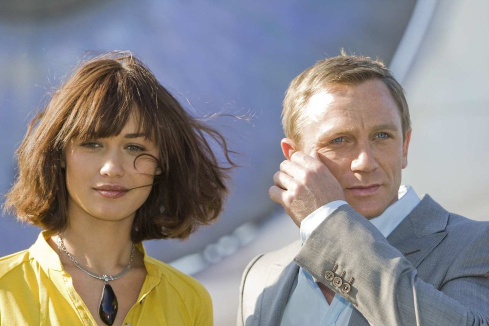 Bond girl Olga Kurylenko a britský herec Daniel Craig