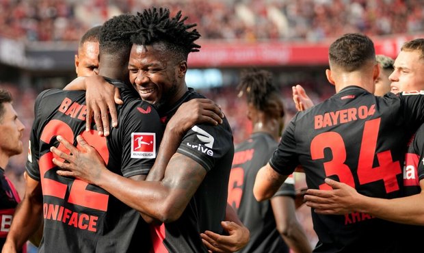 Leverkusen deklasoval nováčka, zářil Boniface. Hložek naskočil v závěru