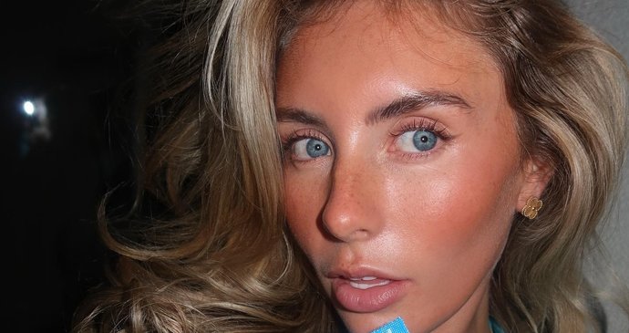 Bonnie Blue