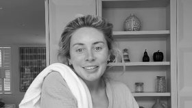 Bonnie i dítě jsou prý po porodu naprosto v pořádku, rodila císařským řezem
