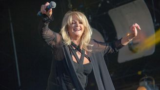 Bonnie Tyler v dubnu vystoupí na třech koncertech v Česku