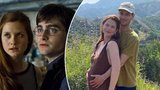 Čarodějka Ginny čeká miminko! A ví o tom Harry?