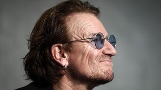 Bono: Zpěvák skupiny U2 a zapálený aktivista, který skloubil hudbu s politikou