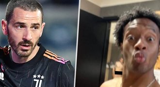 Dusno v kabině Juventusu: Morata se spoluhráčem zveřejnili video nahého Bonucciho