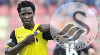 Anglický tisk: Kanonýr Bony bude v pondělí hráčem Swansea