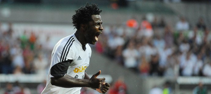 Bony Wilfried v dresu Swansea