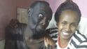 Příběh, který fascinuje Keňany. Žena se svým chráněncem a přítelem ze školy.