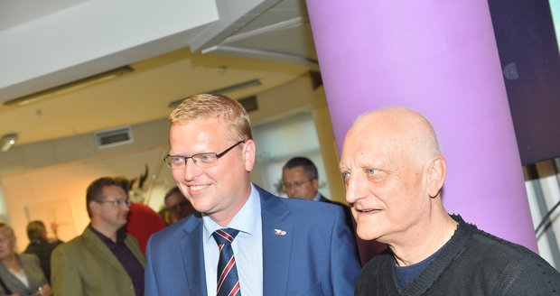 Šípek s předsedou lidovců Pavlem Bělobrádkem