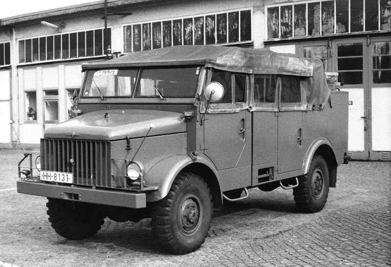 Borgward B 2000 (1955)