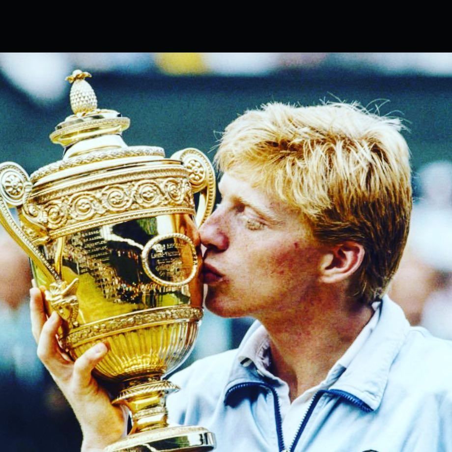Legendární tenista Boris Becker vyhrál Wimbledon v pouhých 17 letech