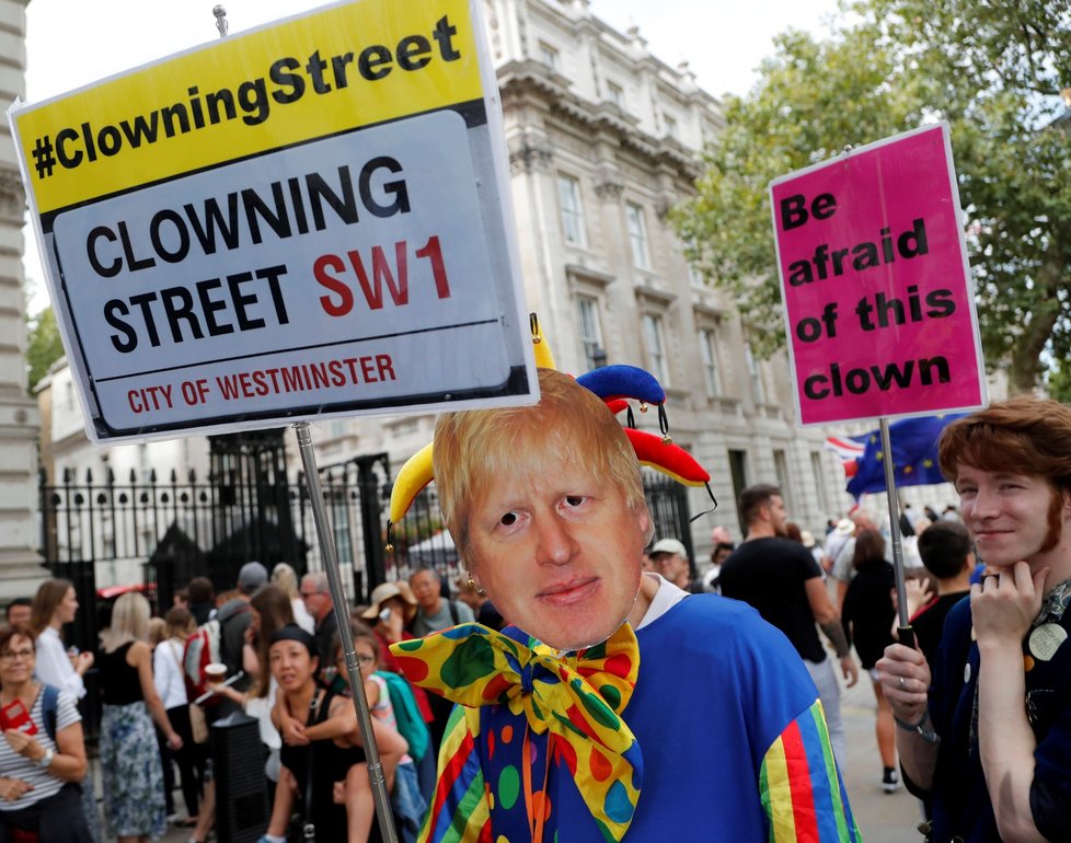 Protest v Londýně proti předsedovi vlády Borisi Johnsonovi (28. 8. 2019)