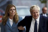 Johnsonova „vydřička“ požaduje domácí porod. Britský premiér ho zřejmě zmešká