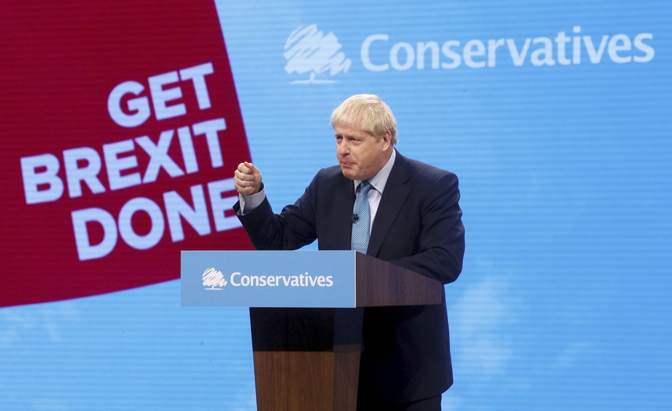 Premiér Boris Johnson na konferenci Konzervativní strany.