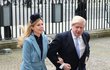 Britský premiér Boris Johnson se svou těhotnou přítelkyní Carrie Symondsovou, (9.03.2020).