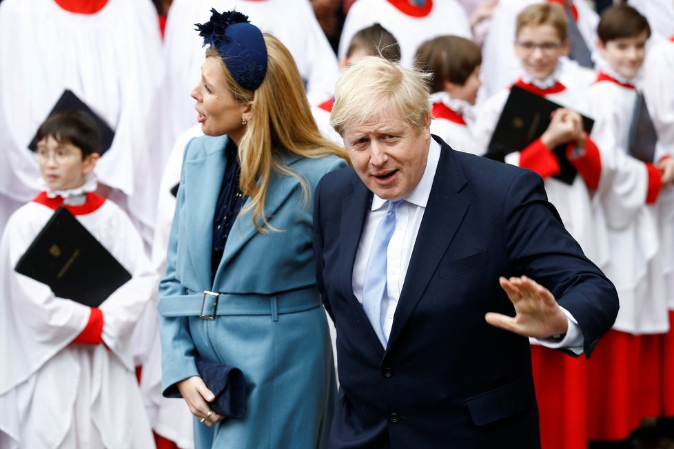 Britský premiér Boris Johnson se svou těhotnou přítelkyní Carrie Symondsovou, (9.03.2020).