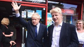 Do kabinetu Borise Johnsona zamířil i jeho mladší bratr Jo. Rodinná podoba se nezapře