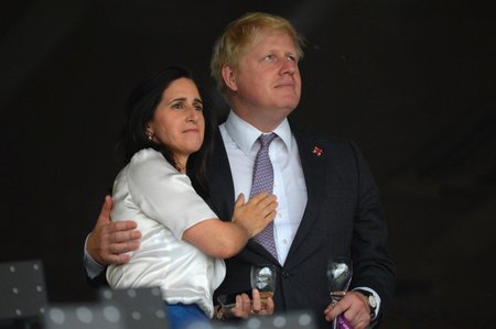 Britský exministr zahraničí Boris Johnson se svou manželkou Marinou Wheelerovou.