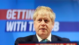 Johnson: Putin se obává revoluce v Moskvě. Udělal katastrofální chybu a musí skončit