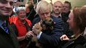 Boris Johnson po triumfu ve volbách vyrazil na sever Anglie (14.12.2019)