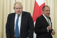 Brexit má druhou oběť. Ve vládě končí i ministr zahraničí, neshodl se s premiérkou