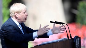 Novým britským premiérem se stal Boris Johnson, kterého vedením vlády pověřila královna Alžběta II. (24. 7. 2019)