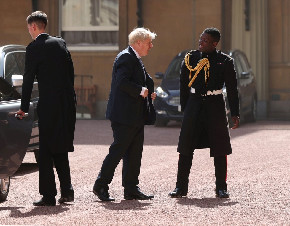 Novým britským premiérem se stal Boris Johnson, kterého vedením vlády pověřila královna Alžběta II. (24. 7. 2019)