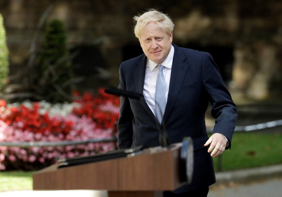 Novým britským premiérem se stal Boris Johnson, kterého vedením vlády pověřila královna Alžběta II. (24. 7. 2019)