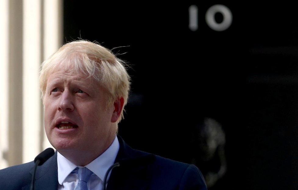 Novým britským premiérem se stal Boris Johnson, kterého vedením vlády pověřila královna Alžběta II. (24. 7. 2019)