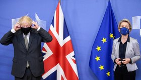 Premiér Boris Johnson s šéfkou Evropské komise Ursulou von der Leyenovou (9.12.2020)