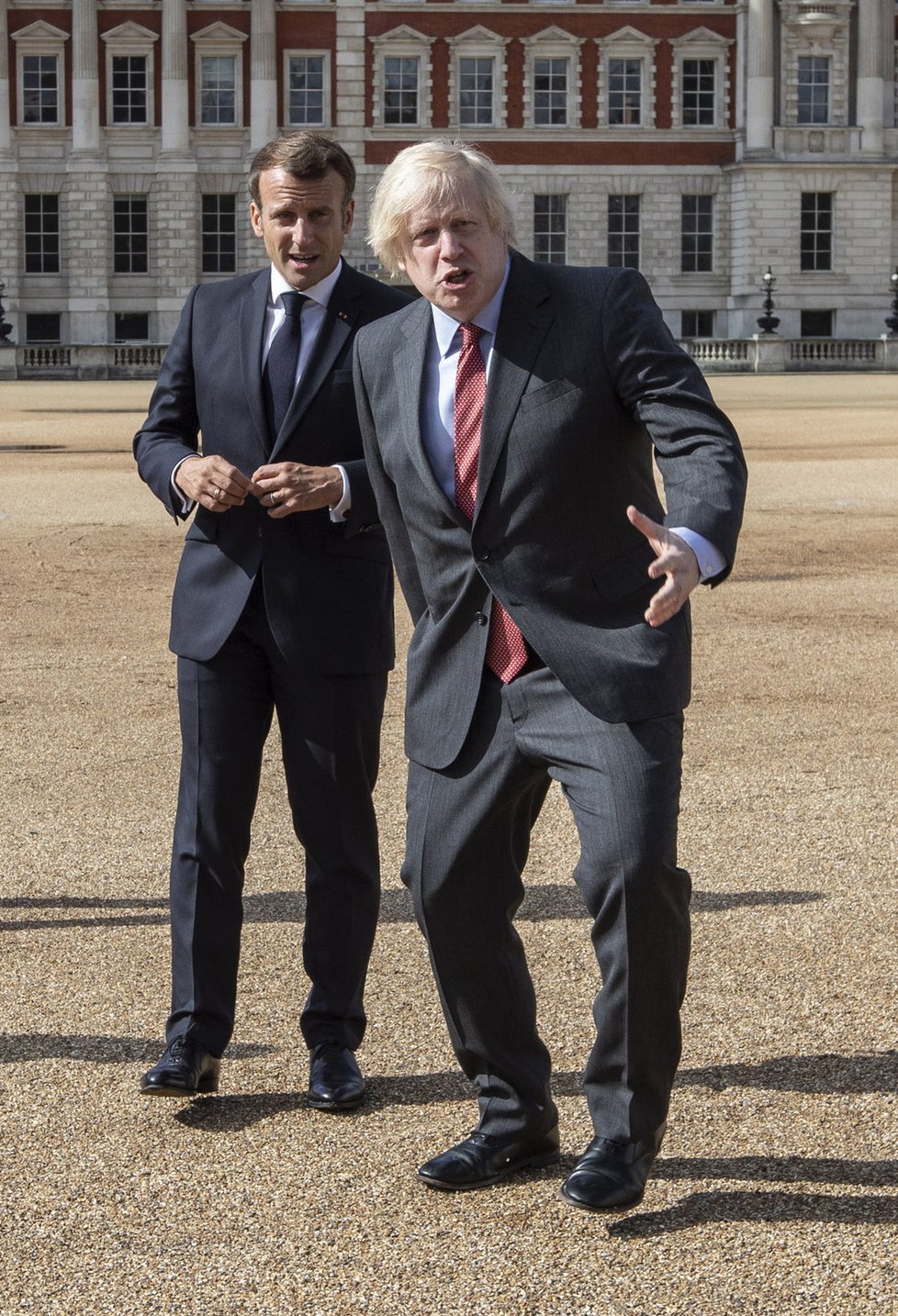 Britský premiér Boris Johnson s francouzským prezidentem Macronem