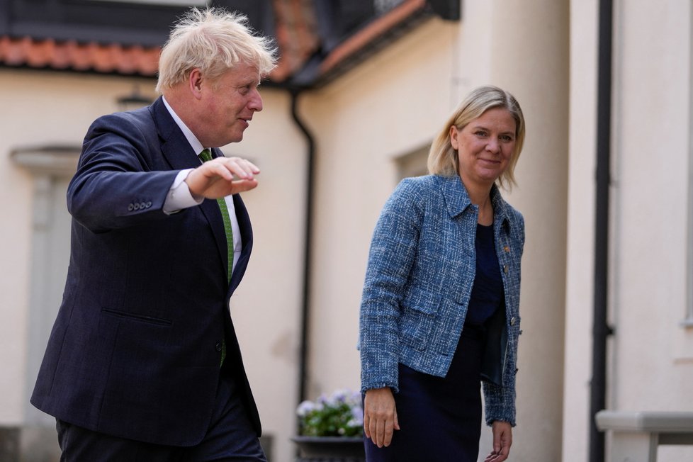 Britský premiér Johnson ve Švédsku: Jednal se švédskou premiérkou Magdalenou Anderssonovou.