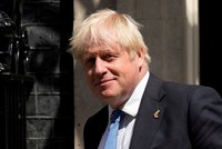Britským premiérem se stane Sunak nebo Trussová. „Hasta la vista, baby!“ loučil se Johnson