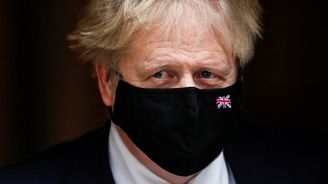 Boris Johnson odmítl odstoupit. Připustil však pochybení, když pořádal večírky v době lockdownu