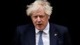 Vláda britského premiéra Borise Johnsona pozastavila kvůli napjatému státnímu rozpočtu vyplácení peněz, určených na humanitární pomoc v zahraničí.
