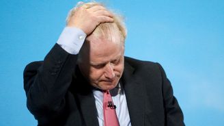 Británie míří k ústavní krizi. Johnson se svým brexitovým plánem může narazit u královny