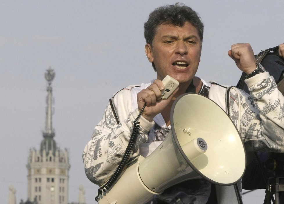 Němcov byl chladnokrevně zastřelen.