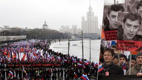 Pochod na uctění památky zavražděného kritika Kremlu němcova v Moskvě