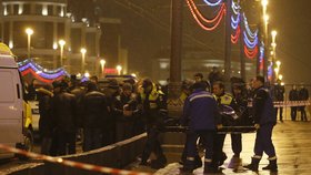 V Moskvě zabili na ulici Putinova kritika Němcova