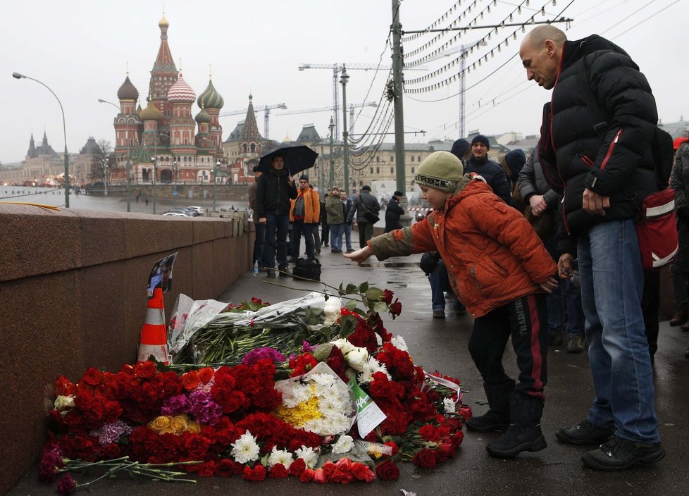 Moskva: smutek za zavražděného kritika Kremlu Borise Němcova