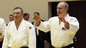 Oligarcha Boris Rotenberg a diktátor Vladimir Putin