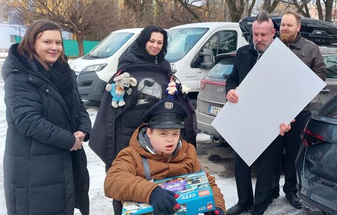 Pomoc pro okradeného Boriska (12): Postiženému chlapci sebrali sedačku, bez ní se bojí