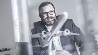 Šetříme, kde to není vidět, říká ředitel Emirates Airline pro Česko Bořivoj Trejbal