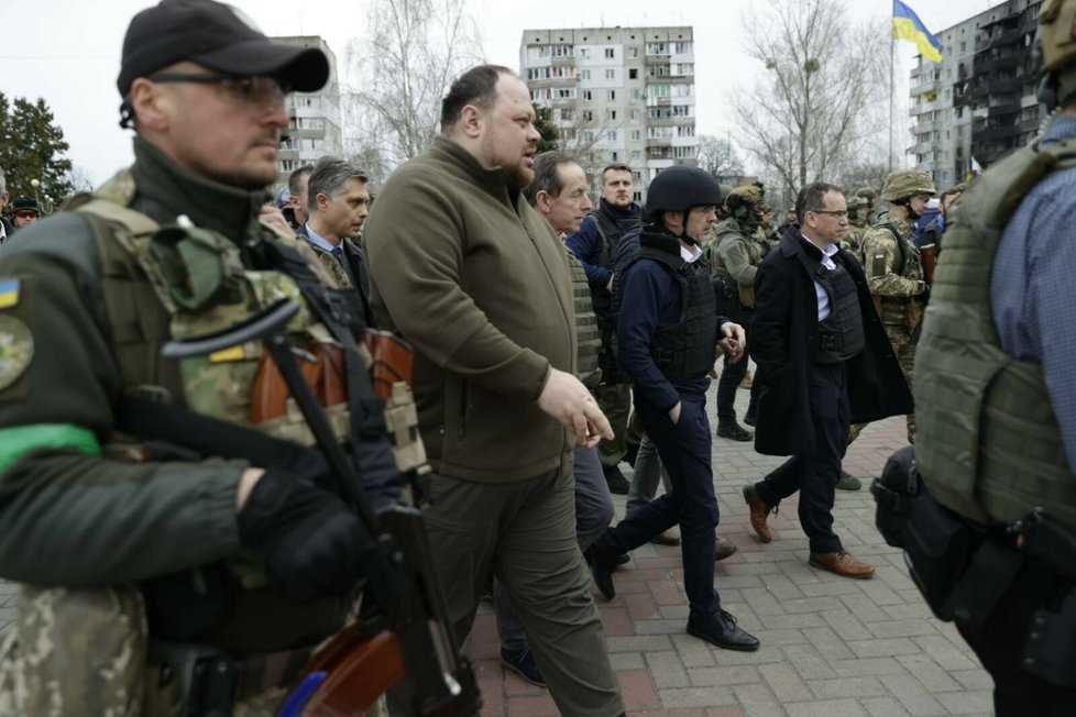 Předseda Senátu Miloš Vystrčil navštívil ukrajinskou Borodjanku (14.4.2022)