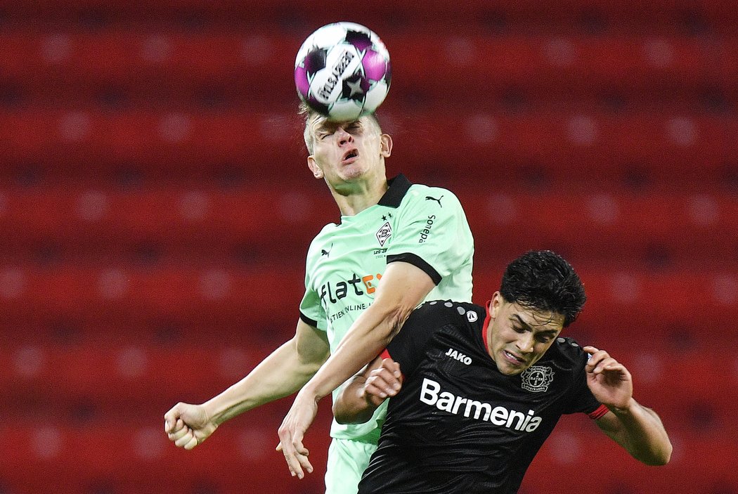 Momentka z utkání Bayer 04 Leverkusen versus Borussia Mönchengladbach.