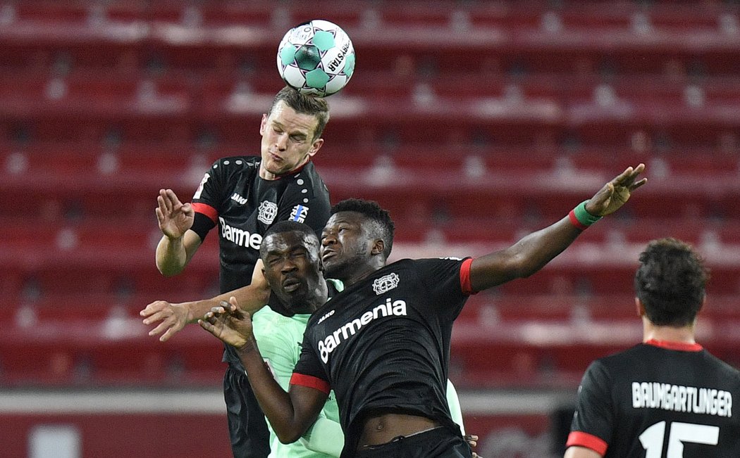 Momentka z utkání Bayer 04 Leverkusen versus Borussia Mönchengladbach.